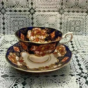 Royal Albert Heirloom Footed  Cup &
Saucer england
